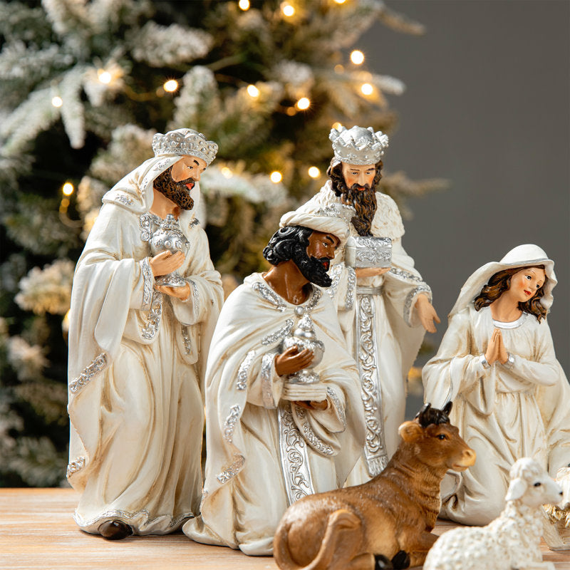 Nativity scene 12 pieces complete set