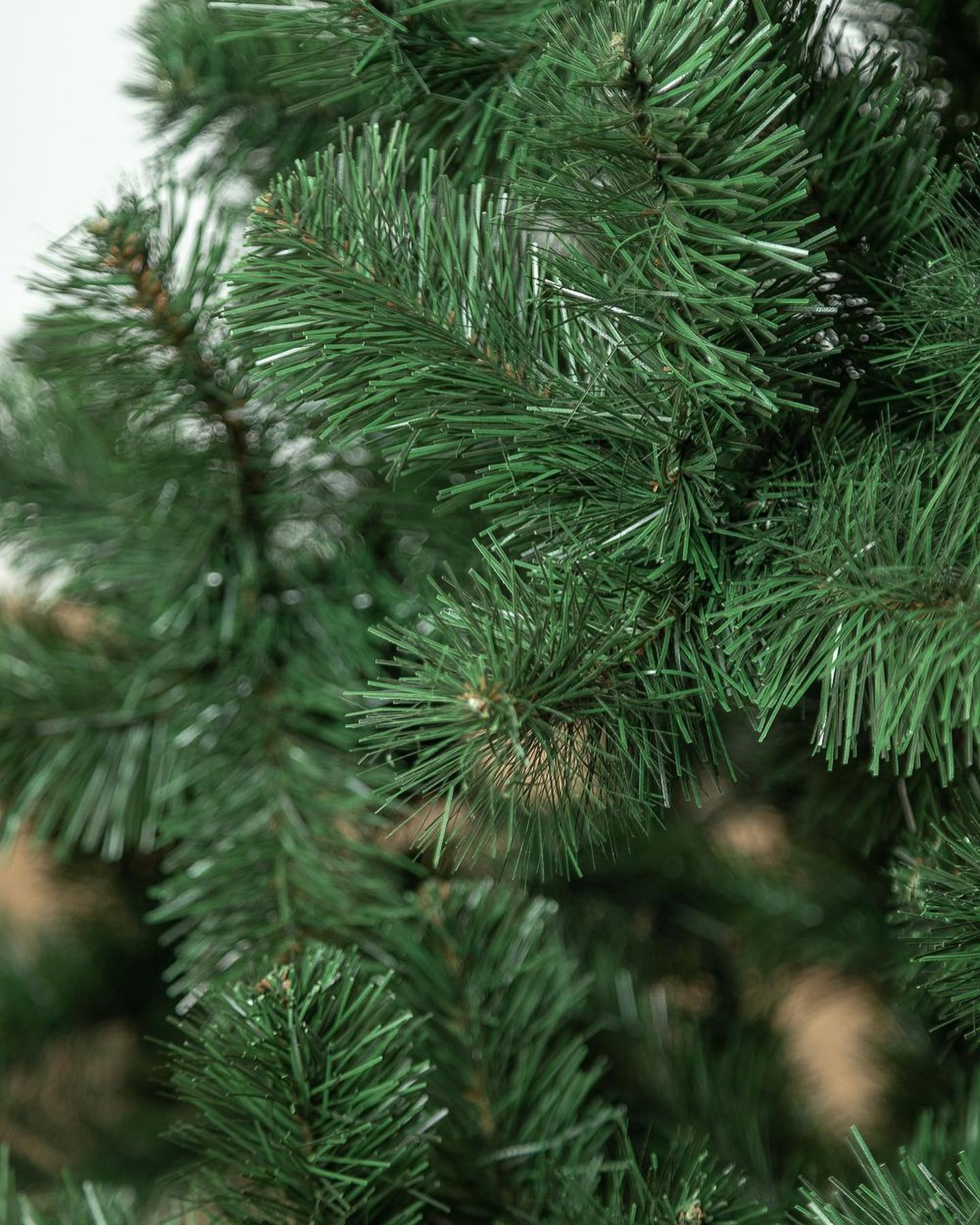 Simple Traditional Christmas Tree