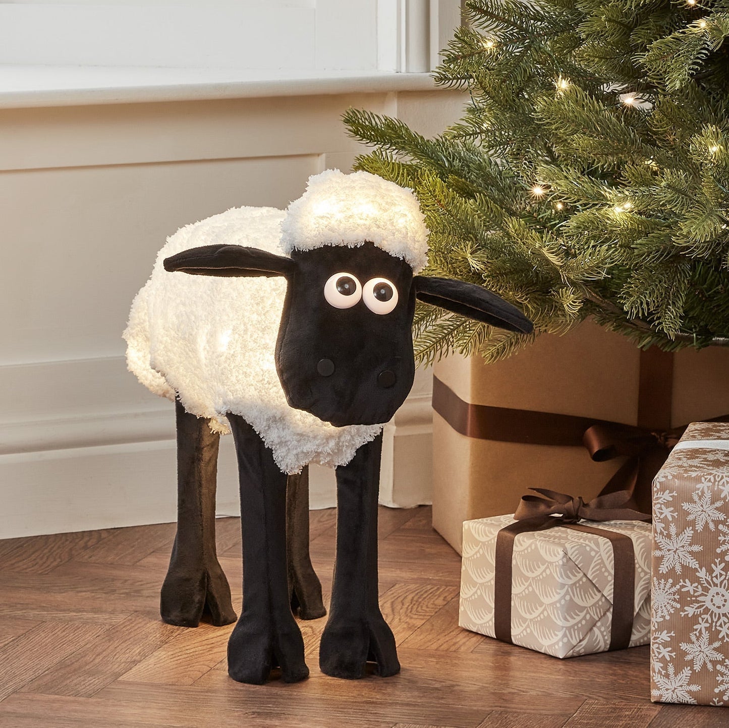 Illuminated Black Sheep Christmas Figure (Shaun the Sheep)