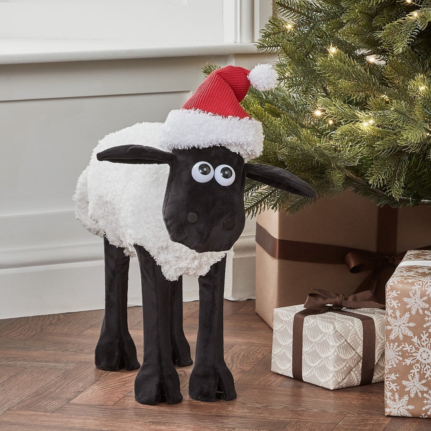 Illuminated Black Sheep Christmas Figure (Shaun the Sheep)