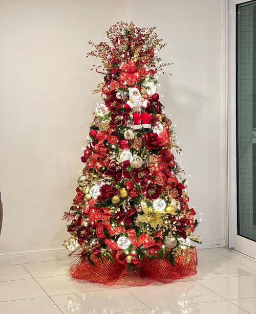 Christmas Tree + 360Âș Santa Claus Decoration Included - 2.10 Meters