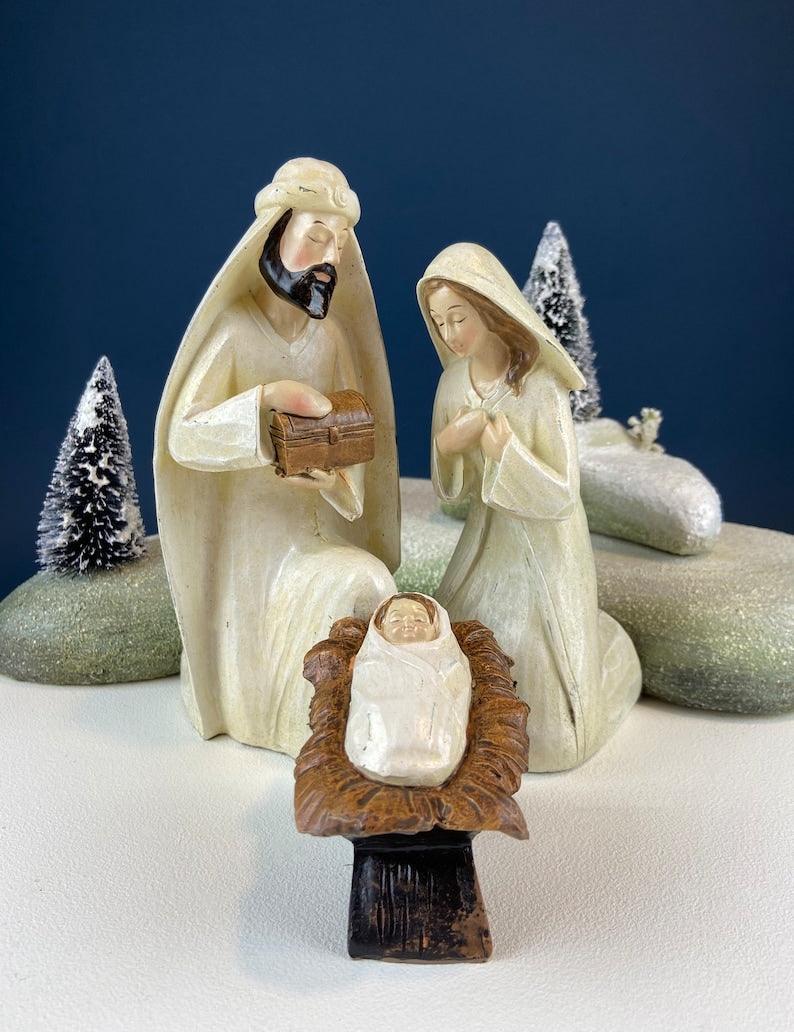 Robert Stanley 7-Piece Nativity Set. Modern, Elongated, Mostly White, Hand-Painted Figures.