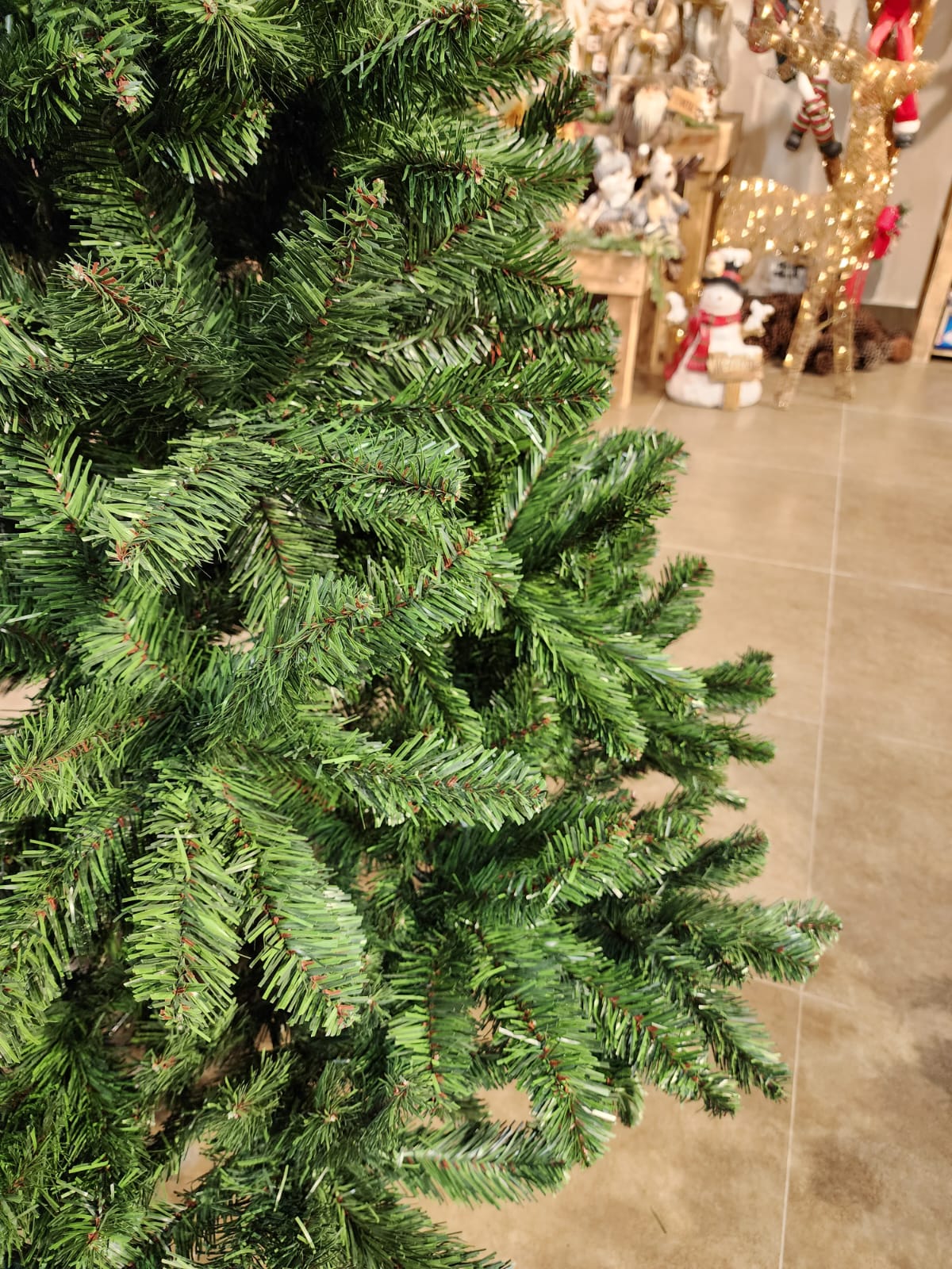 NEW IMPERIAL TREE 858 BRANCHES 2.10CM
