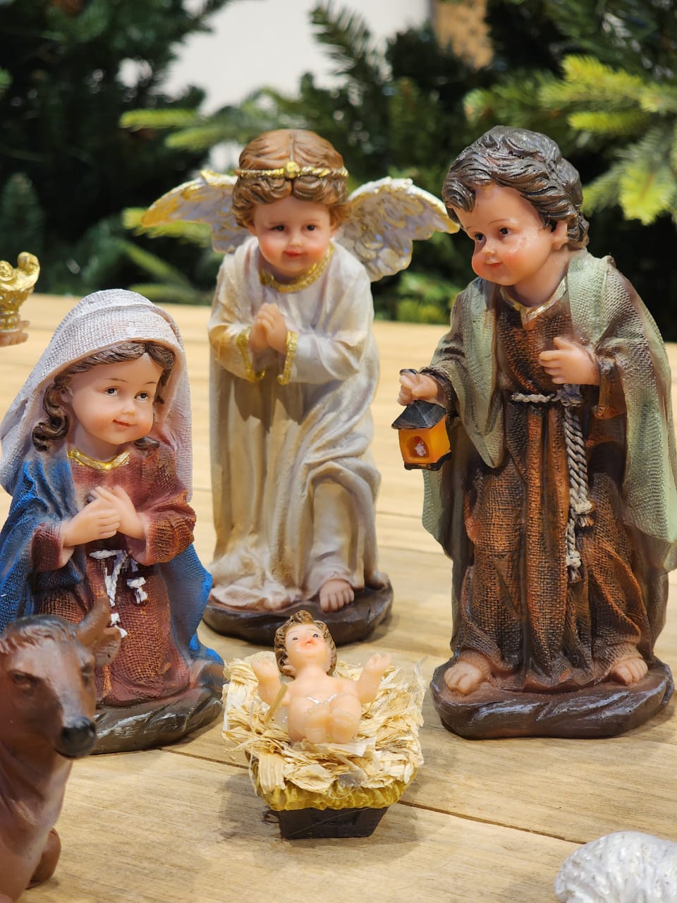 LUXURY CHILDREN'S RESIN NATIVITY SCENE 11 PCS