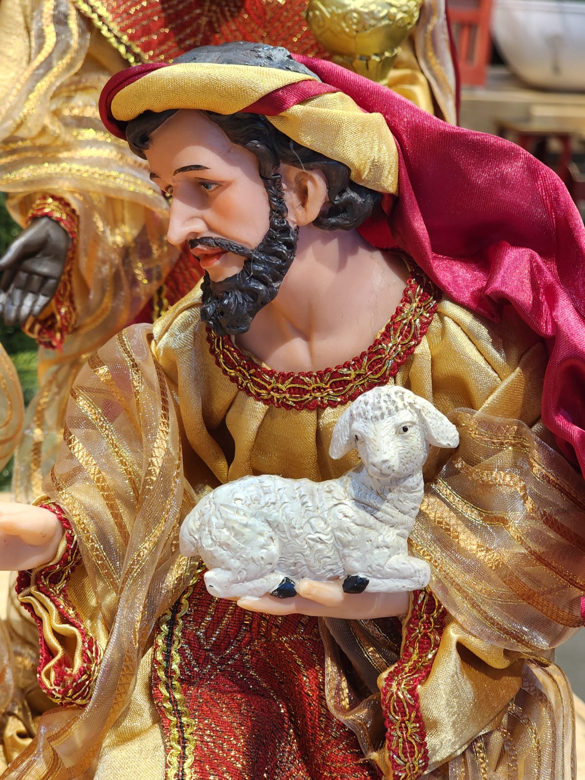 RESIN NATIVITY SCENE WITH LUXURY FABRIC 11 PCS | Promotion only sizes 28 and 36cm