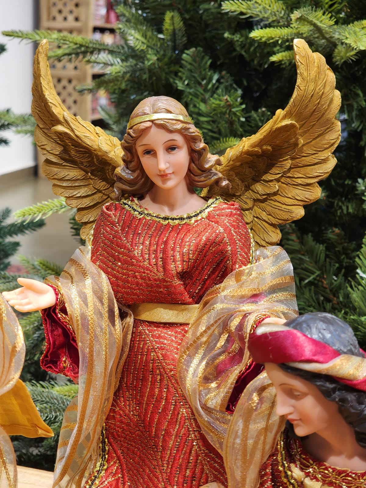 RESIN NATIVITY SCENE WITH LUXURY FABRIC 11 PCS | Promotion only sizes 28 and 36cm