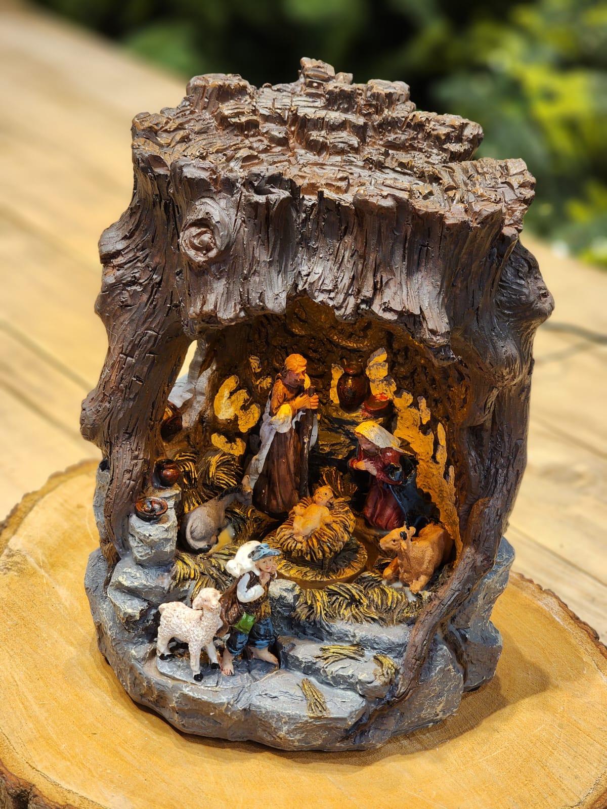 NATIVITY SCENE IN THE STONE WITH LIGHT CHRISTMAS VILLAGE SCENE