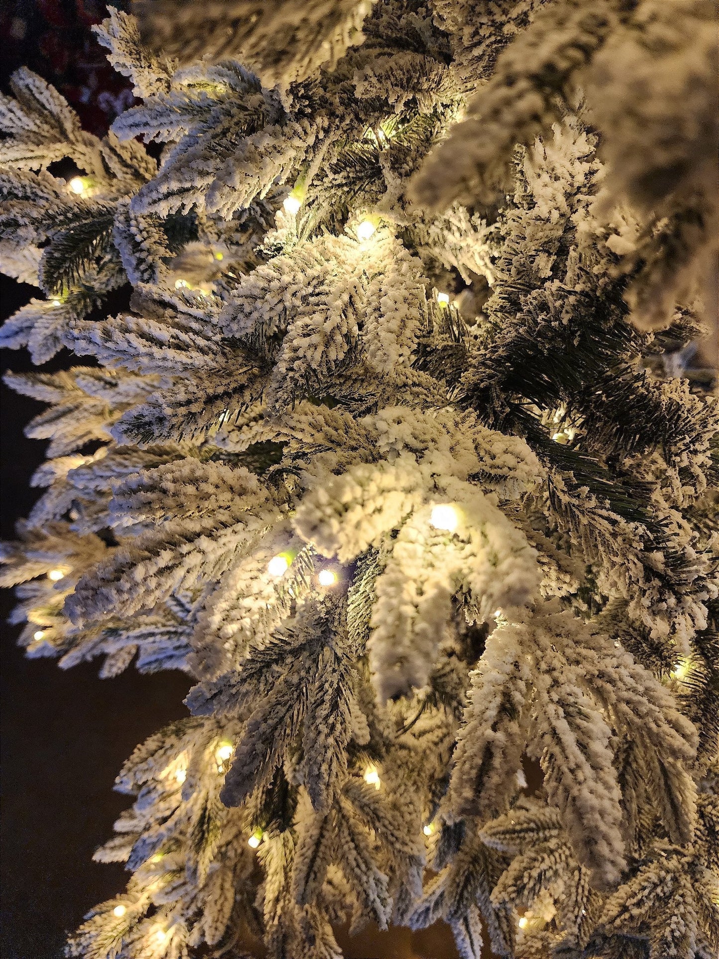 MENDOZA NEVADA TREE WITH WARM LEDS