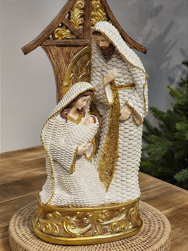 HOLY FAMILY IN WHITE RESIN