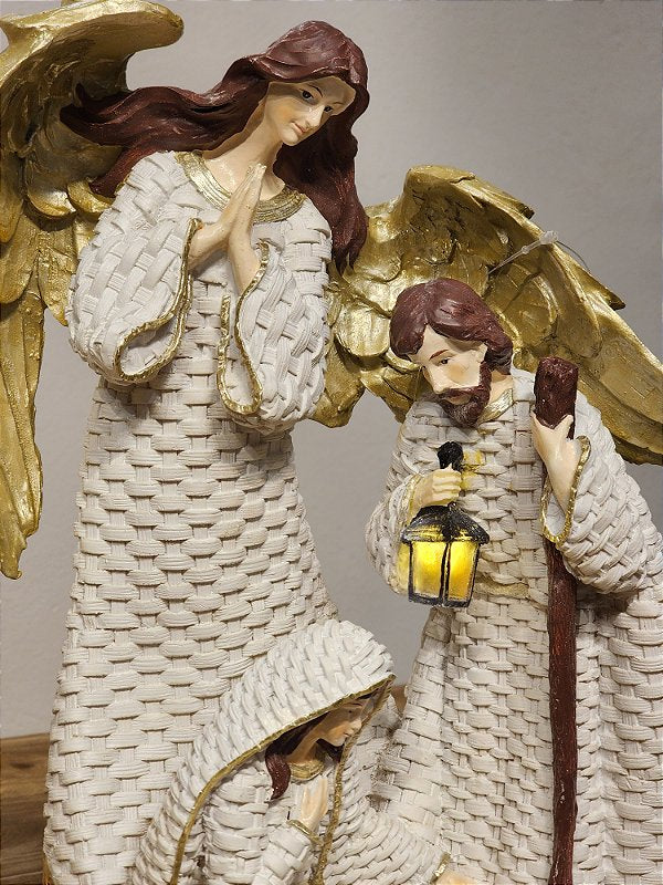 HOLY FAMILY WHITE RESIN WITH LED