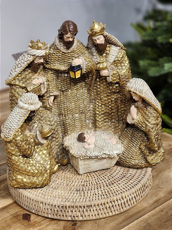 GOLDEN RESIN NATIVITY SCENE