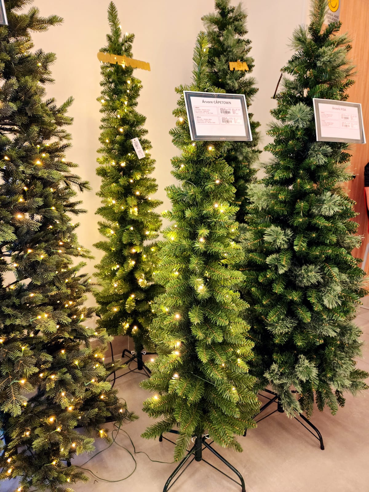 BARCELONA SLIM TREE 213 BRANCHES 70 WARM LEDS 1.50CM