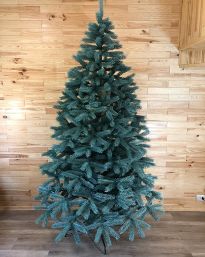 REALISTIC SNOWY PINE TREE