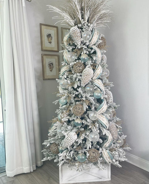 Christmas Tree + 360º Clean Decoration Included - 2.10 Meters