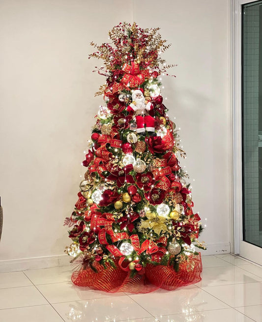 Christmas Tree + 360º Santa Claus Decoration Included - 2.10 Meters