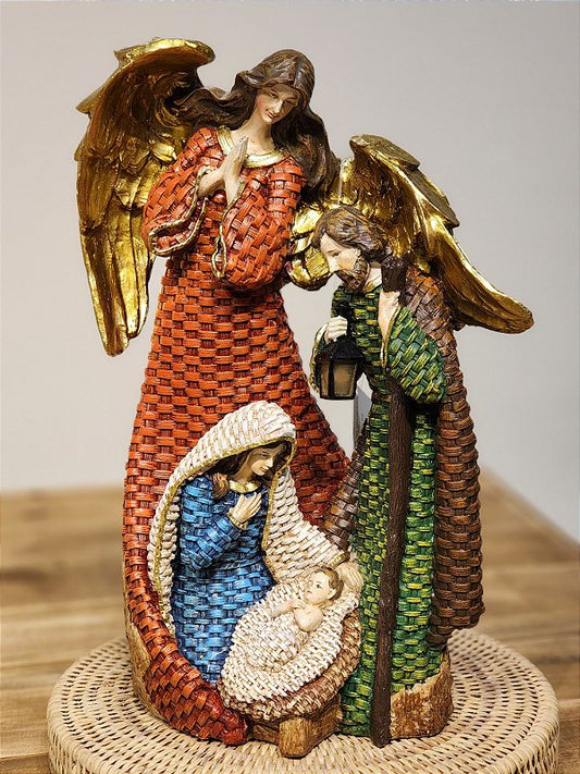 HOLY FAMILY COLORED IN RESIN WITH LED