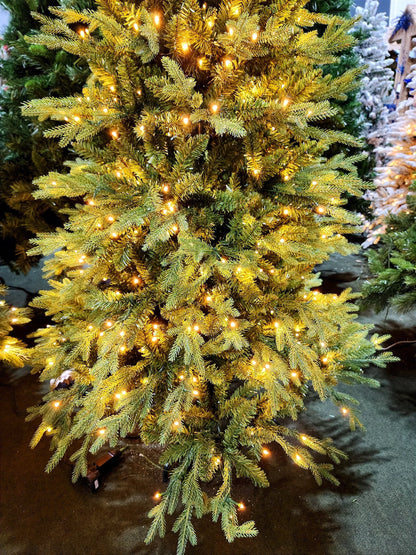 SUPER REALISTIC NIAGRA PINE TREE 2068 BRANCHES WITH 750 WARM LEDS 2.40CM