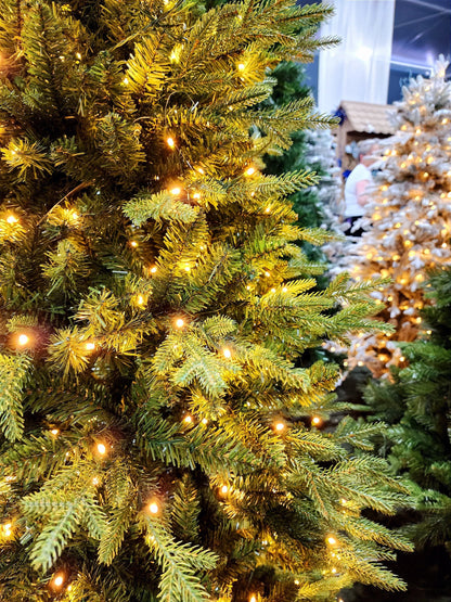 SUPER REALISTIC NIAGRA PINE TREE 2068 BRANCHES WITH 750 WARM LEDS 2.40CM